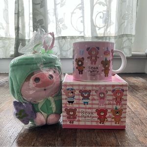 Kawaii Bear Pink Cup + Aquarius horoscope plushie